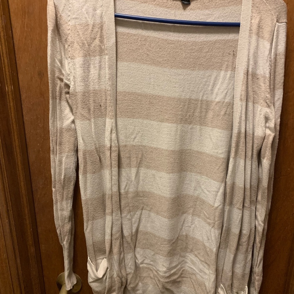 Womens cardigan.